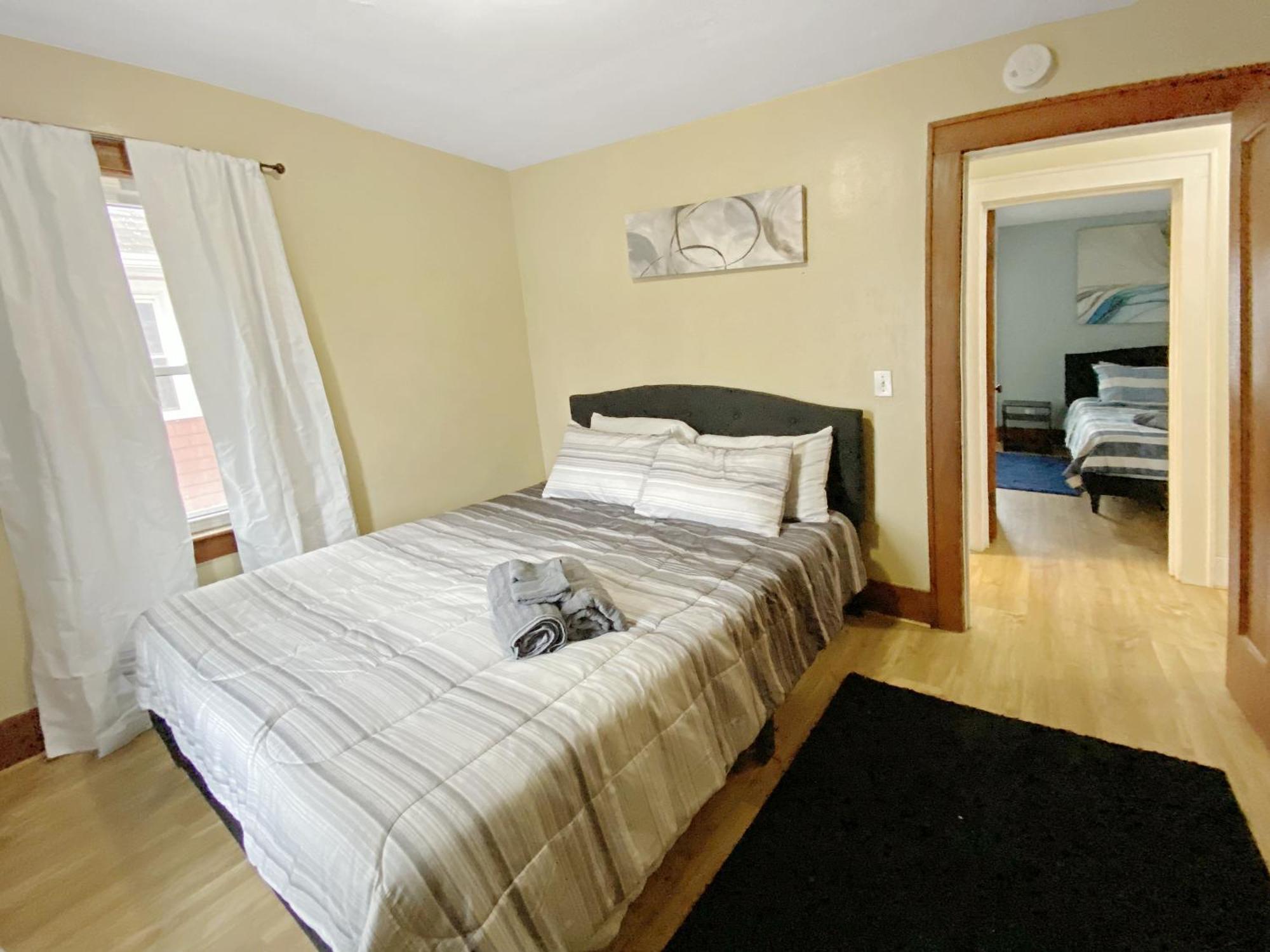 Lux 3Br, Steps From Airport, U Of R & Grocery Stores Rochester Eksteriør bilde
