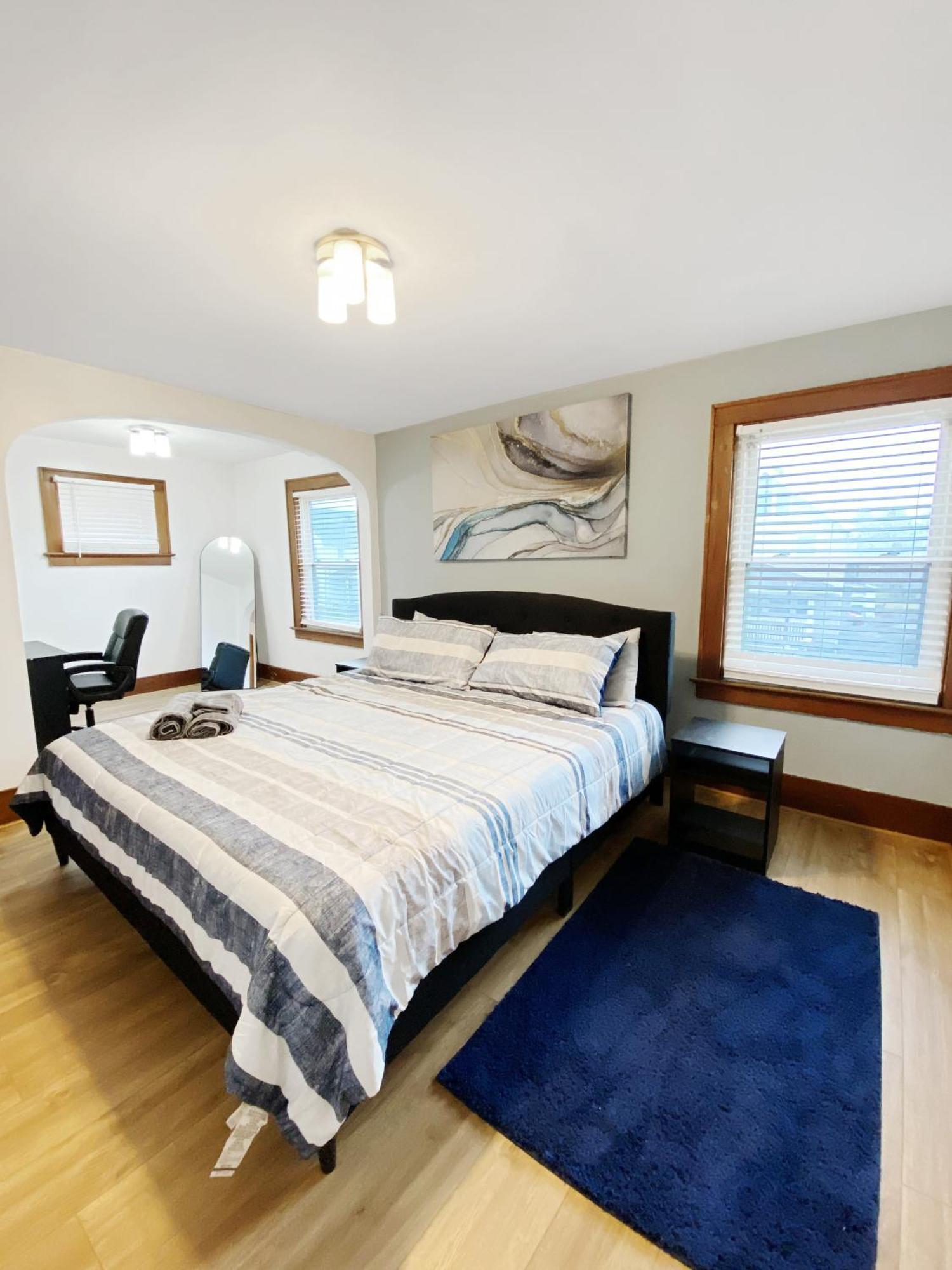 Lux 3Br, Steps From Airport, U Of R & Grocery Stores Rochester Eksteriør bilde
