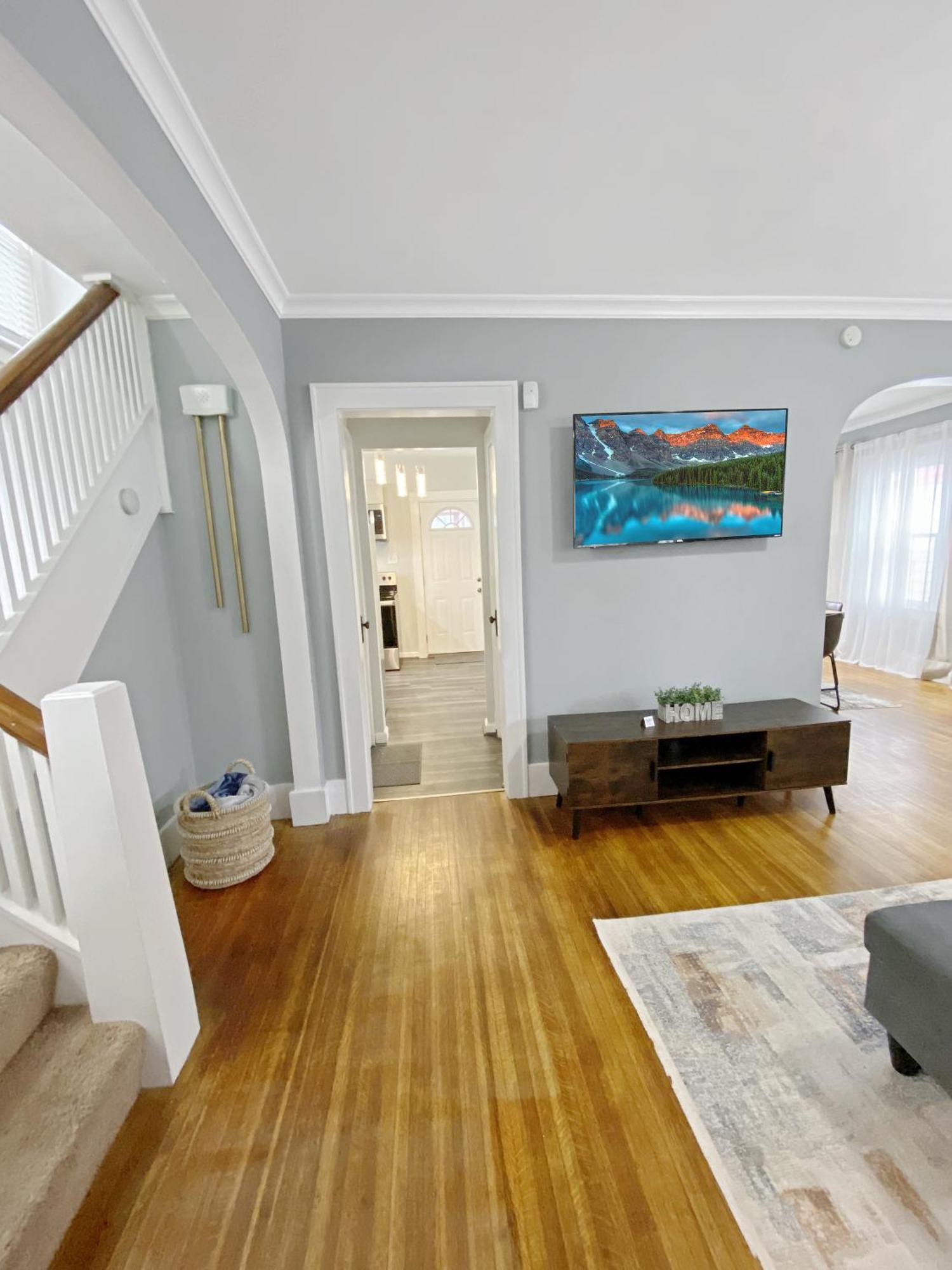 Lux 3Br, Steps From Airport, U Of R & Grocery Stores Rochester Eksteriør bilde
