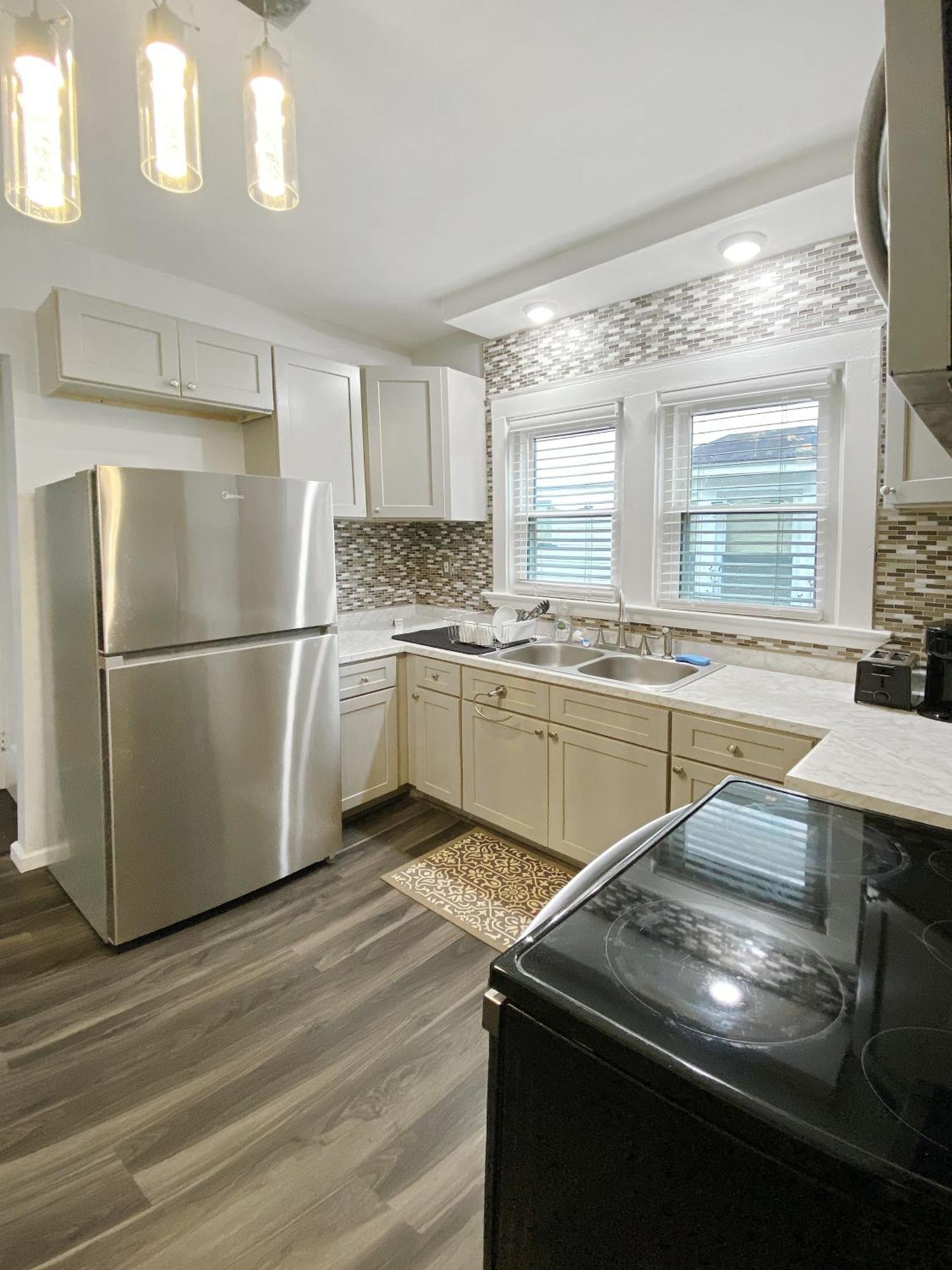 Lux 3Br, Steps From Airport, U Of R & Grocery Stores Rochester Eksteriør bilde